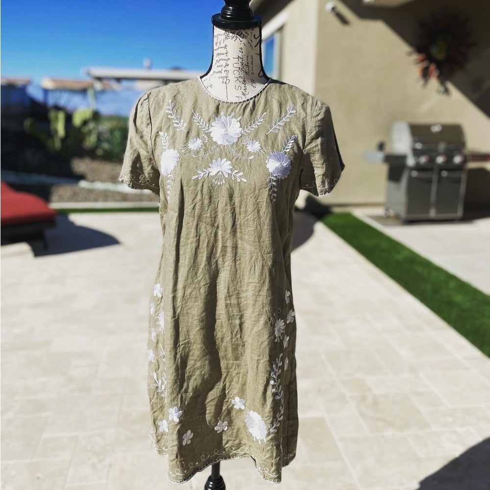 Zara Woman Green Embroidered Dress size XS